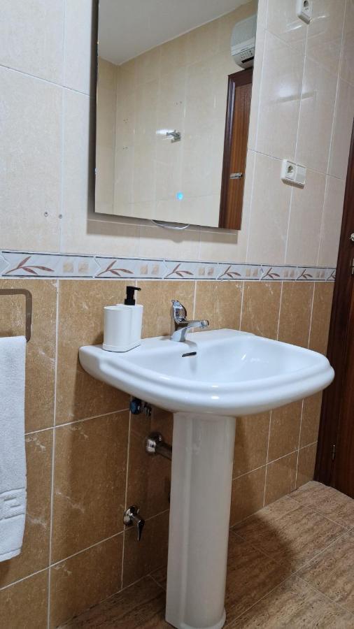 Апартаменты Apartamento Baeza Cozar 1 Экстерьер фото